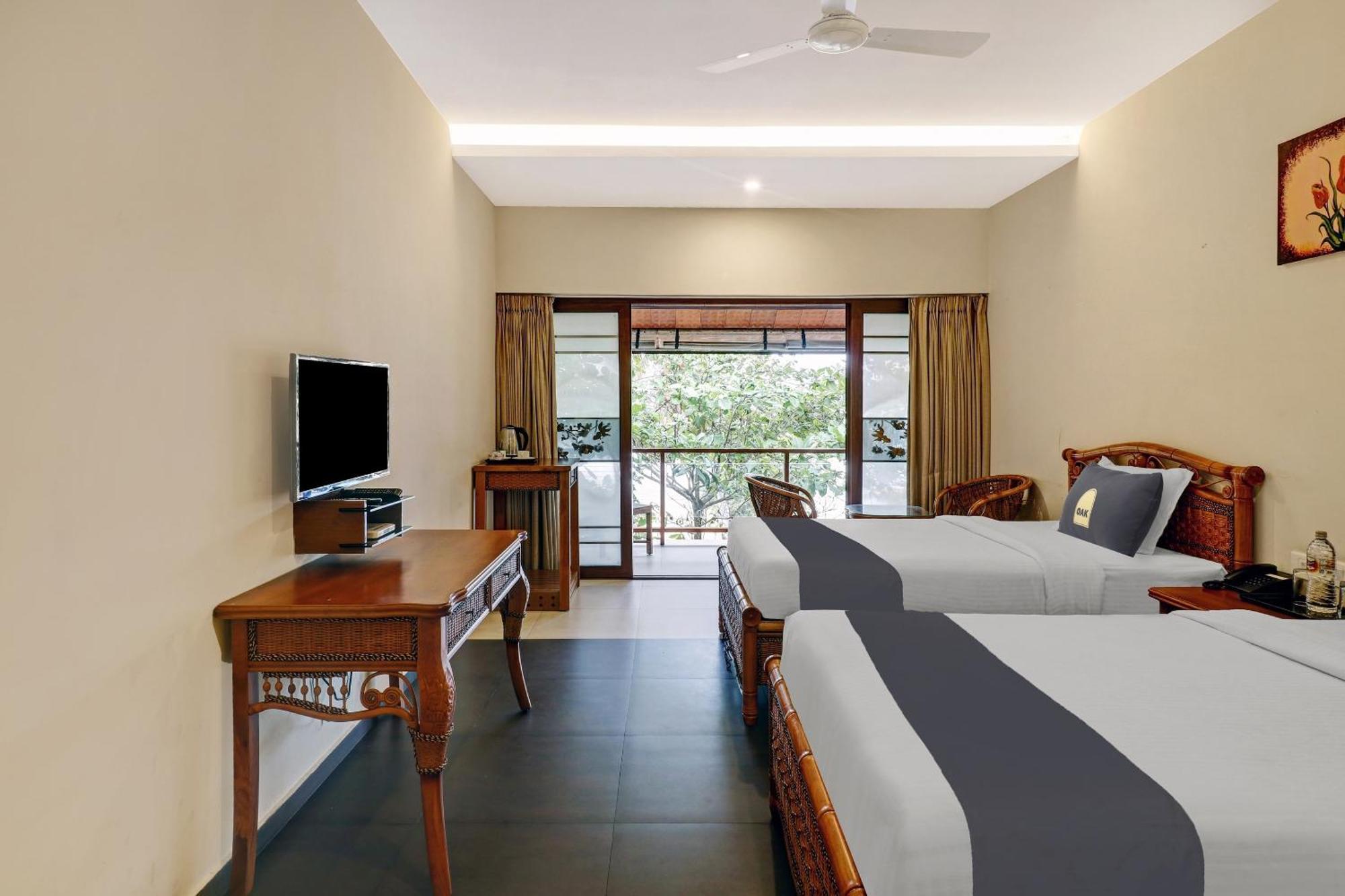 Townhouse Oak Edassery'S Sealine Villa Stay Kochi Екстериор снимка