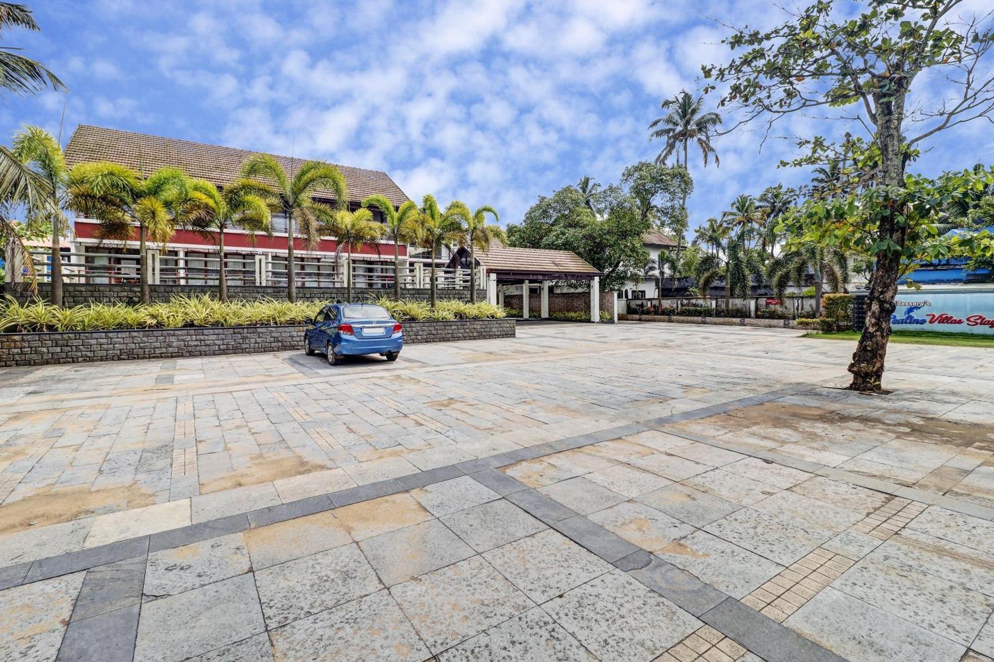 Townhouse Oak Edassery'S Sealine Villa Stay Kochi Екстериор снимка