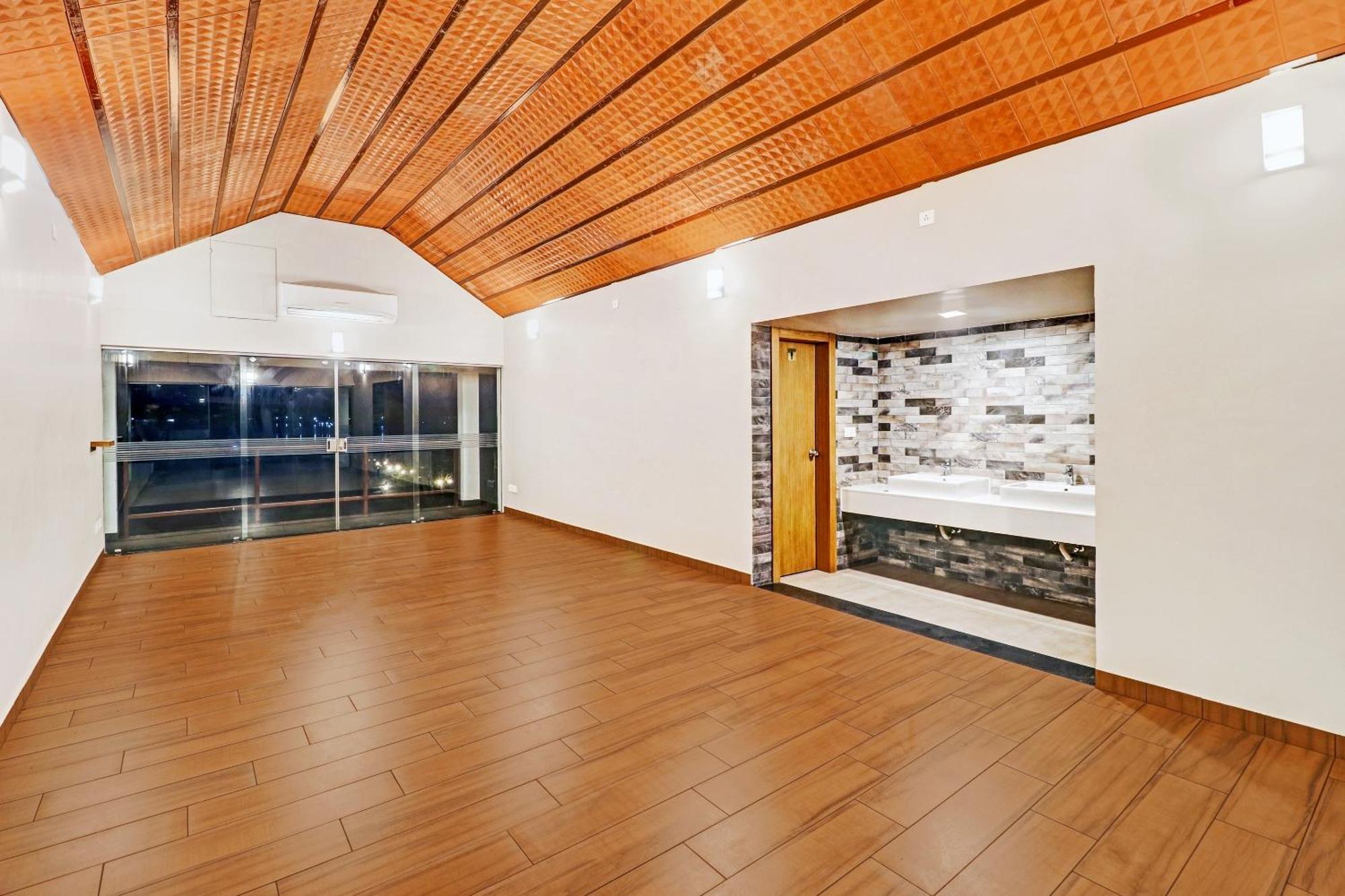 Townhouse Oak Edassery'S Sealine Villa Stay Kochi Екстериор снимка