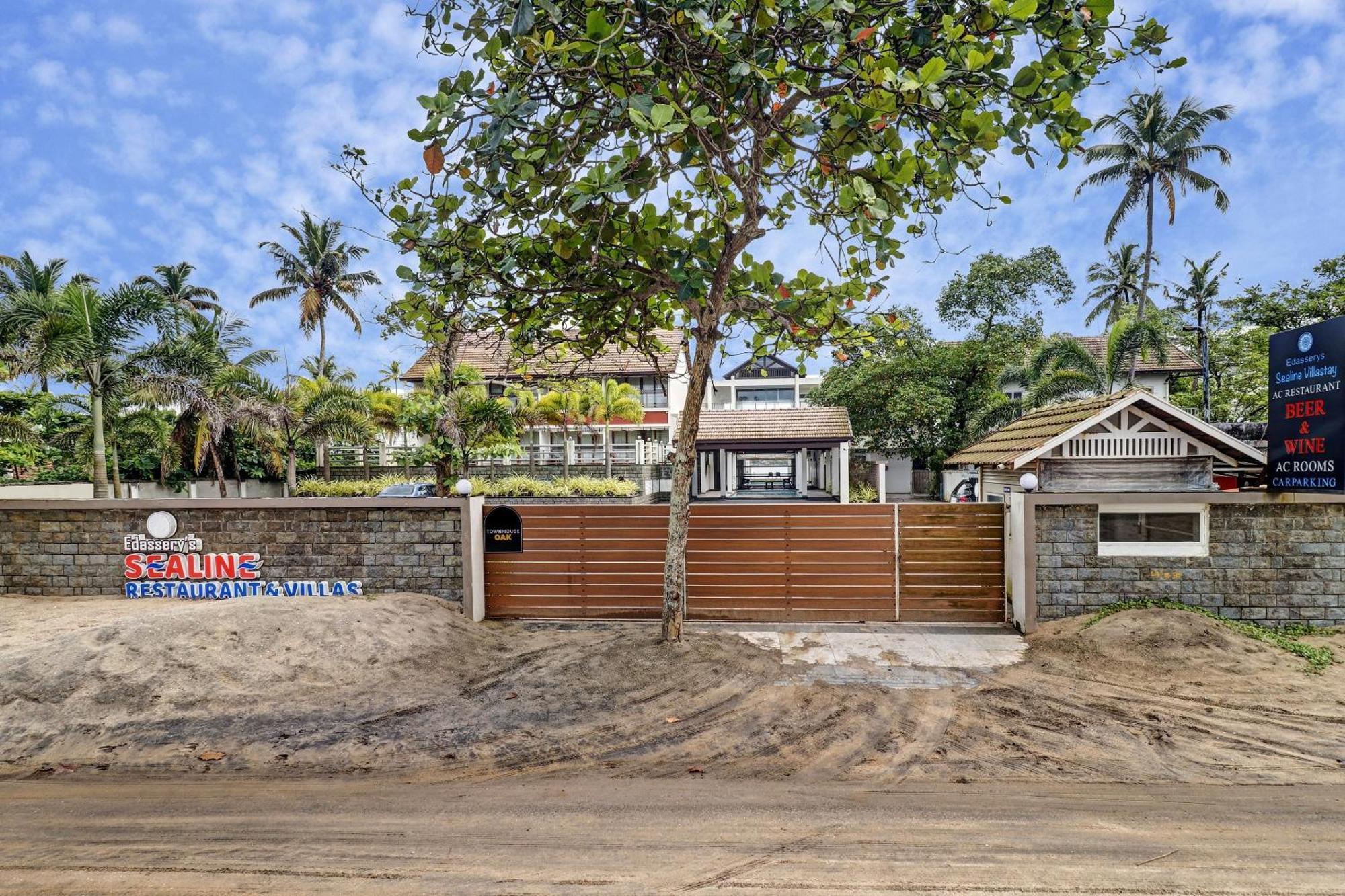 Townhouse Oak Edassery'S Sealine Villa Stay Kochi Екстериор снимка