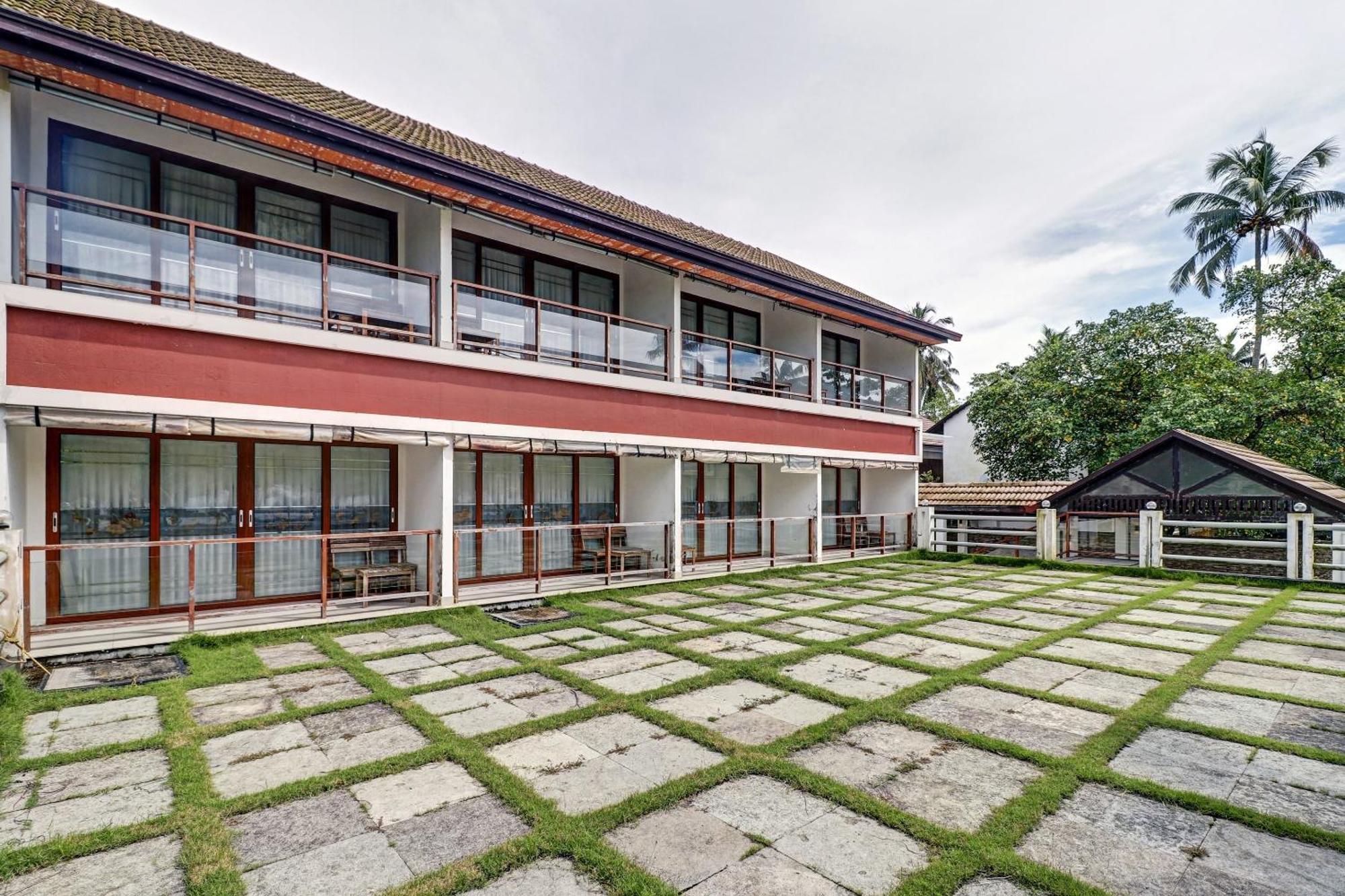 Townhouse Oak Edassery'S Sealine Villa Stay Kochi Екстериор снимка