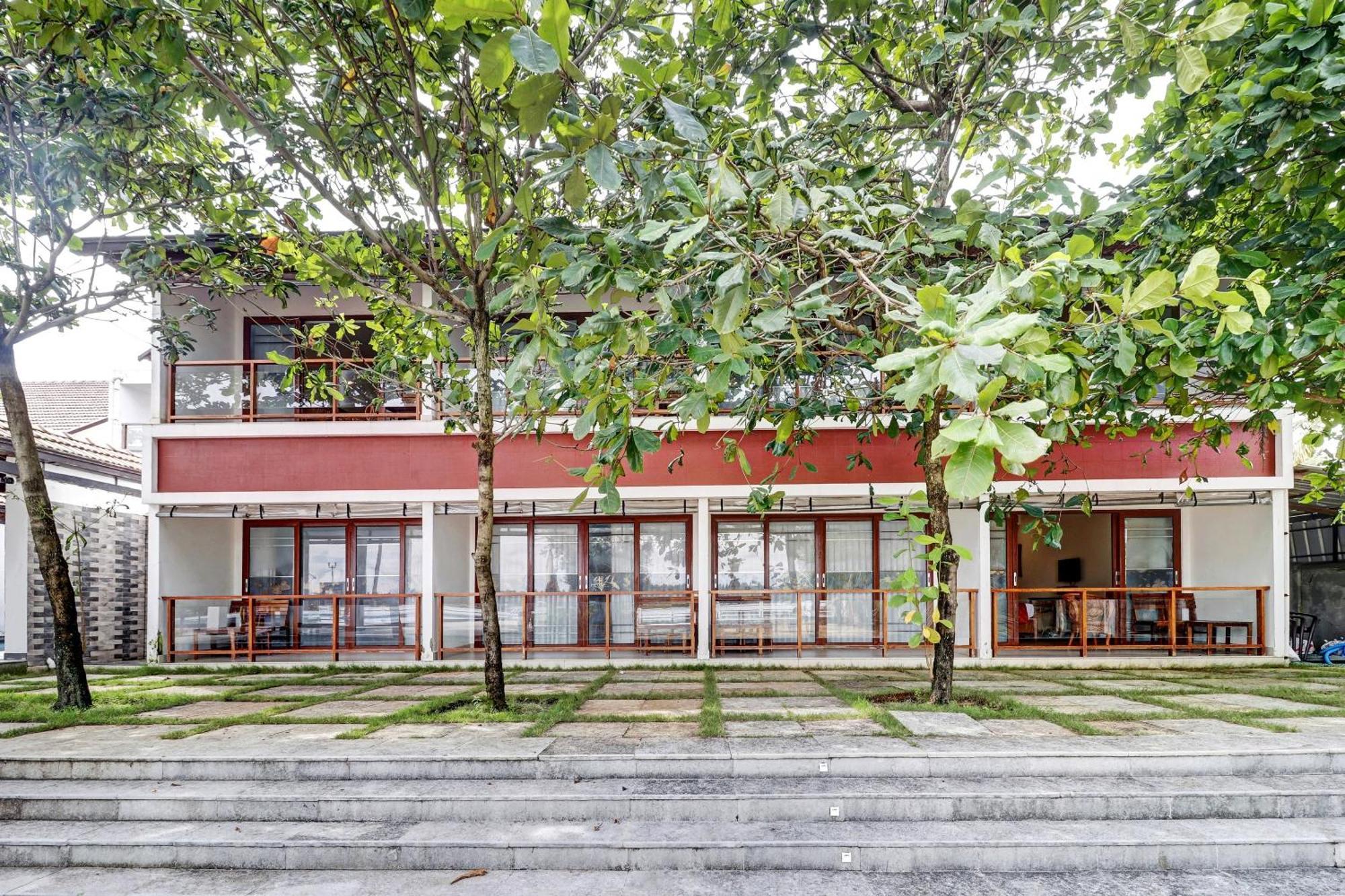 Townhouse Oak Edassery'S Sealine Villa Stay Kochi Екстериор снимка