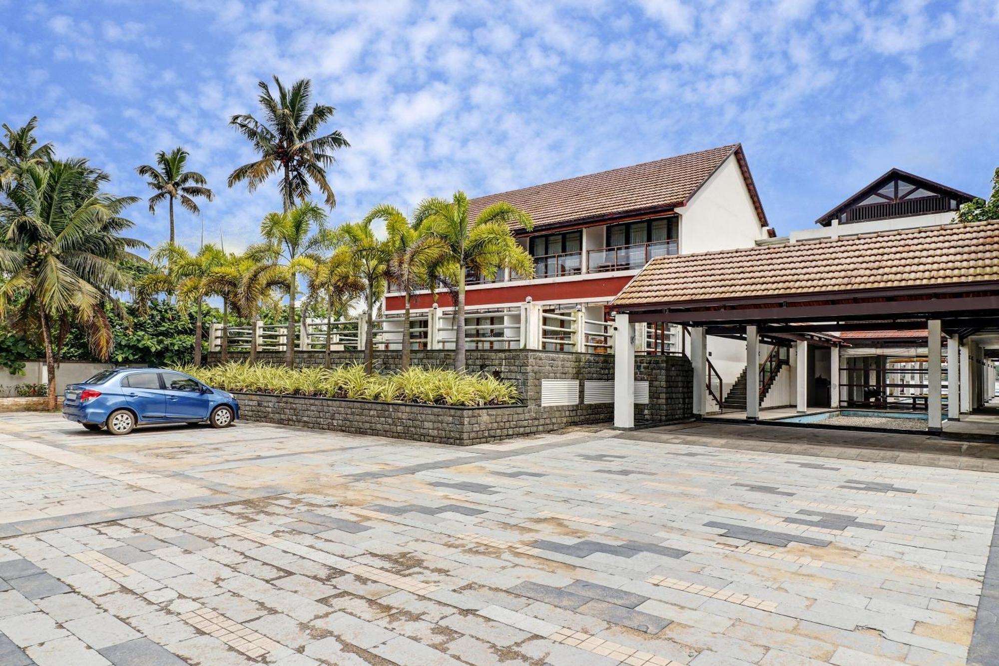 Townhouse Oak Edassery'S Sealine Villa Stay Kochi Екстериор снимка