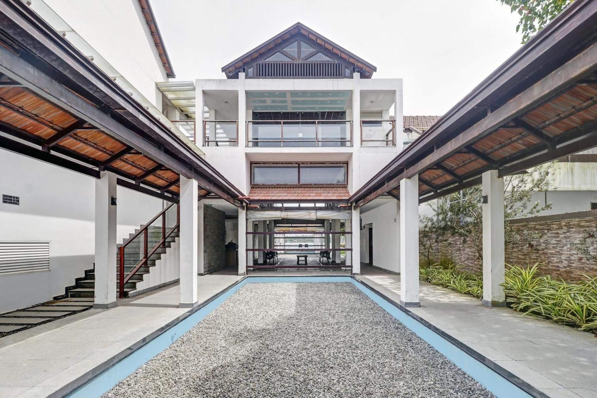 Townhouse Oak Edassery'S Sealine Villa Stay Kochi Екстериор снимка
