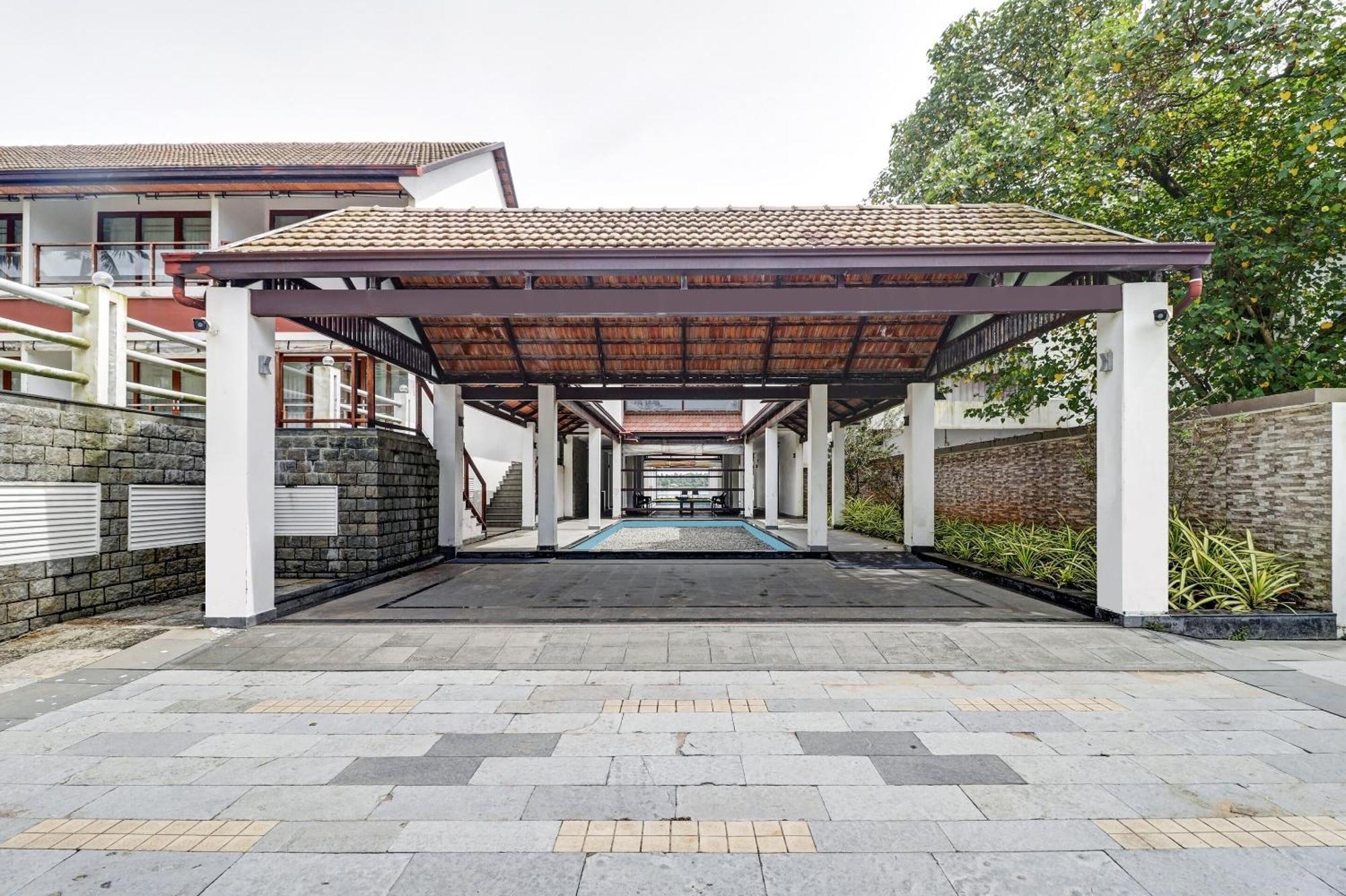 Townhouse Oak Edassery'S Sealine Villa Stay Kochi Екстериор снимка